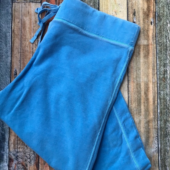 GAP Pants - Blue Capri Sweats